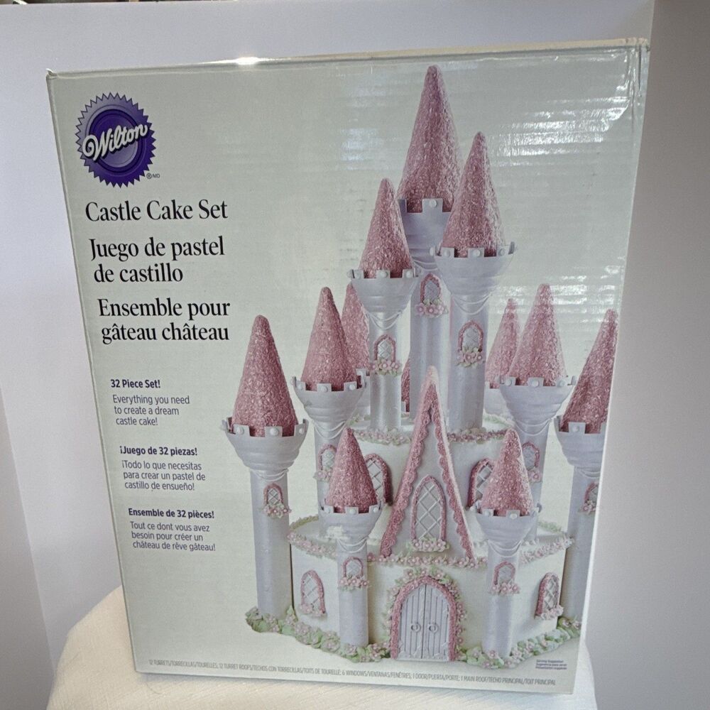 Wilton Castle Cake Set 32-Piece Plastic Cake Decorating Kit, White, Textured